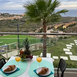 Beautiful New With Direct Sea View, First Line!! Apartamento